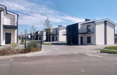 Видовий дуплекс 120м² 3 сотки КМ White-Blackie Duplex